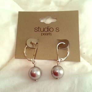 FREE W PURCHASE Studio S Black pearl earrings